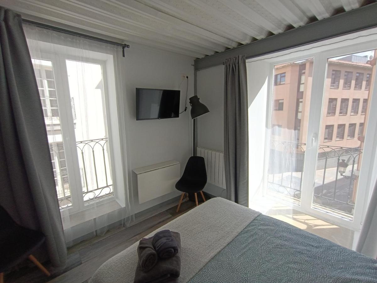 Estudio Con Encanto En Casco Antiguo De Burgos P2 Luaran gambar